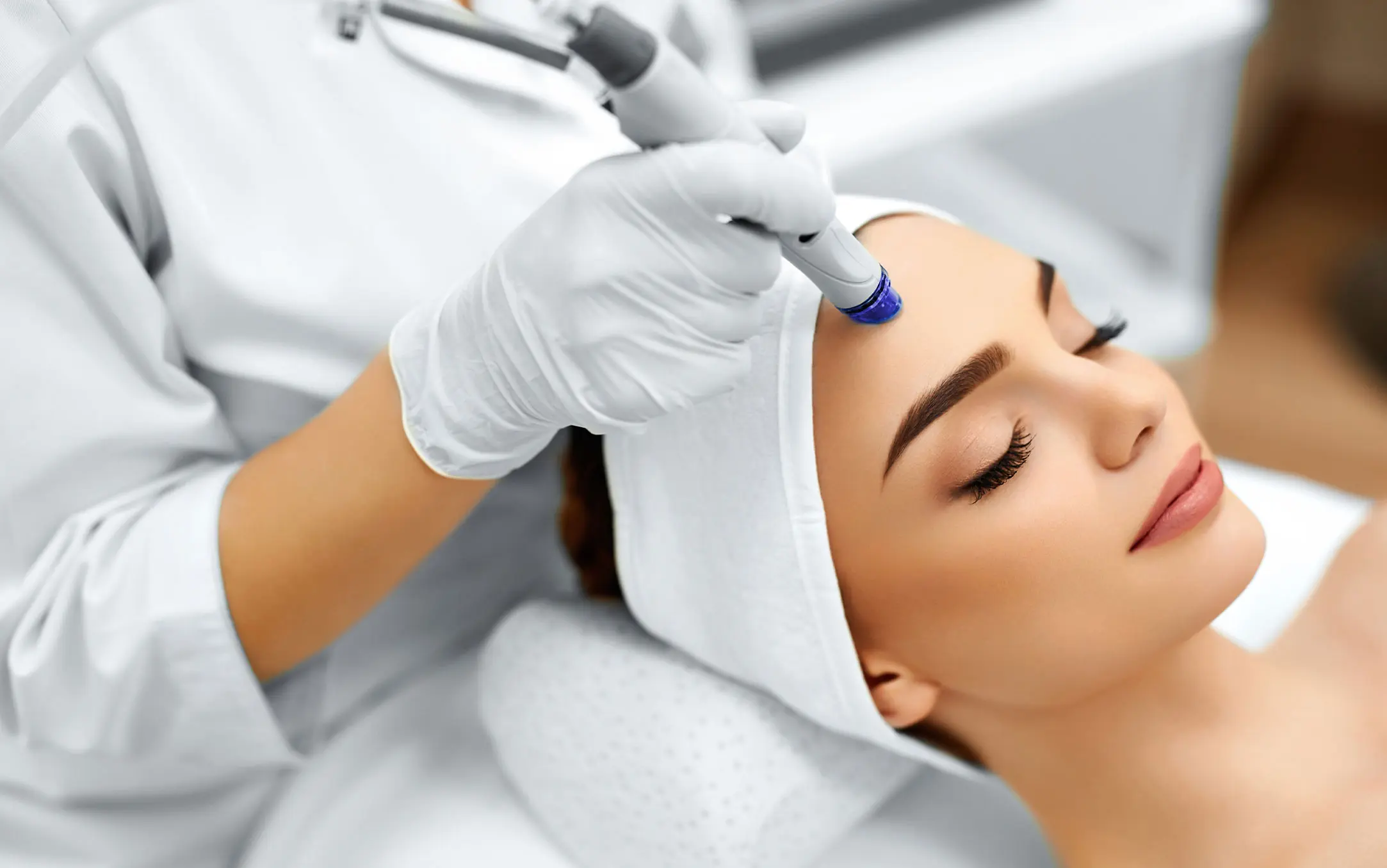 What Is Collagen Lift Therapy and How Can It Help Ageing, Loose Skin Greenock ?
